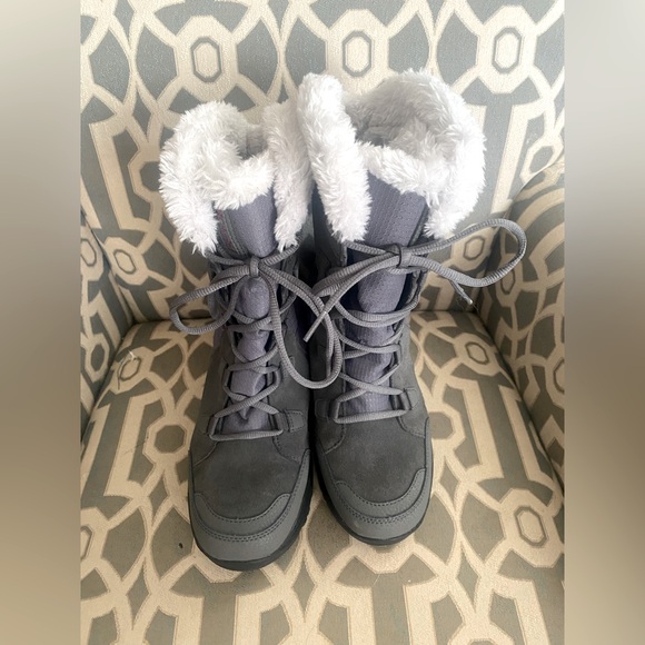 Gray Columbia Women’s Ice Maiden II Snow Boot Size US 9 - Picture 2 of 7